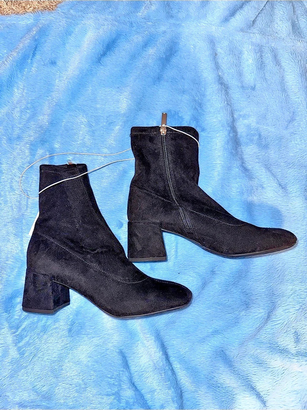 Universal Thread Women's Kyrie Chunky Heel Ankle Sock Boots Black Ankle Boots 6.